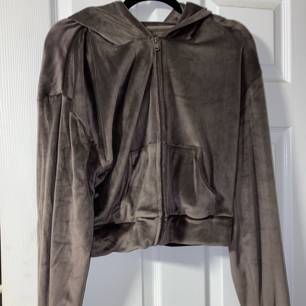 Skims Velour Hoodie L NWT Amethyst